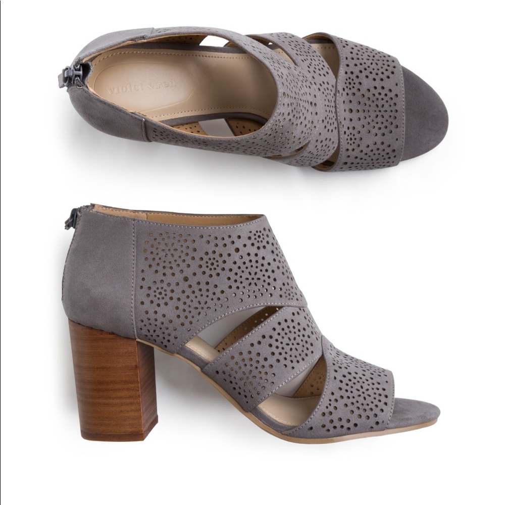 Heeled open toe shoes